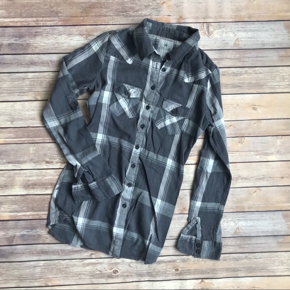 Nollie Women’s Cotton Gray Checkered Button Down